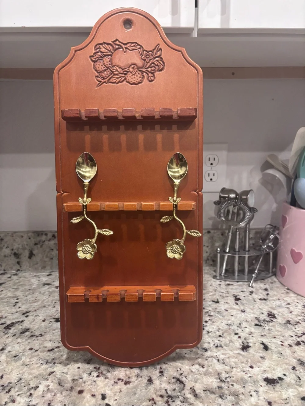 Vintage Wooden Spoon Display rack 1980s cottagecore grandmacore farmhouse cabin‎
